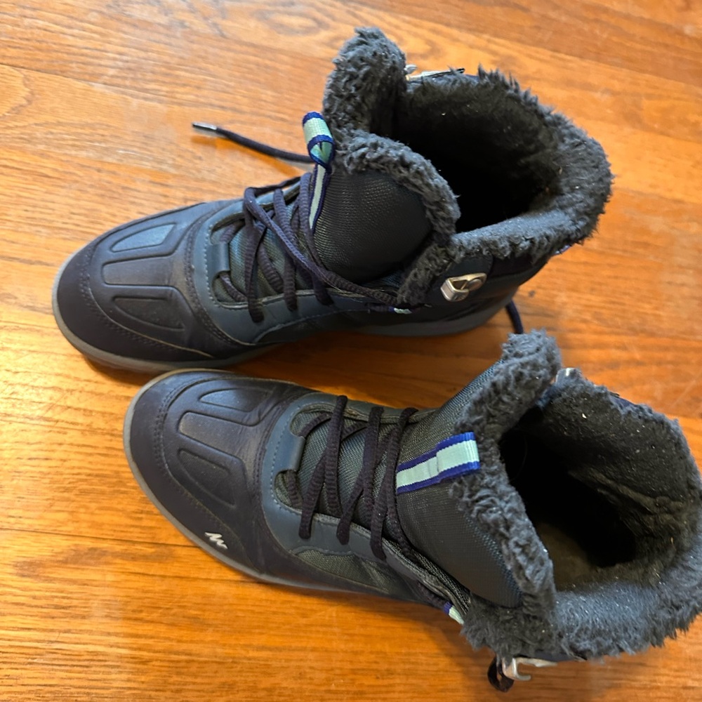 Quechua Women’s Winter Boots with Faux Fur Lining